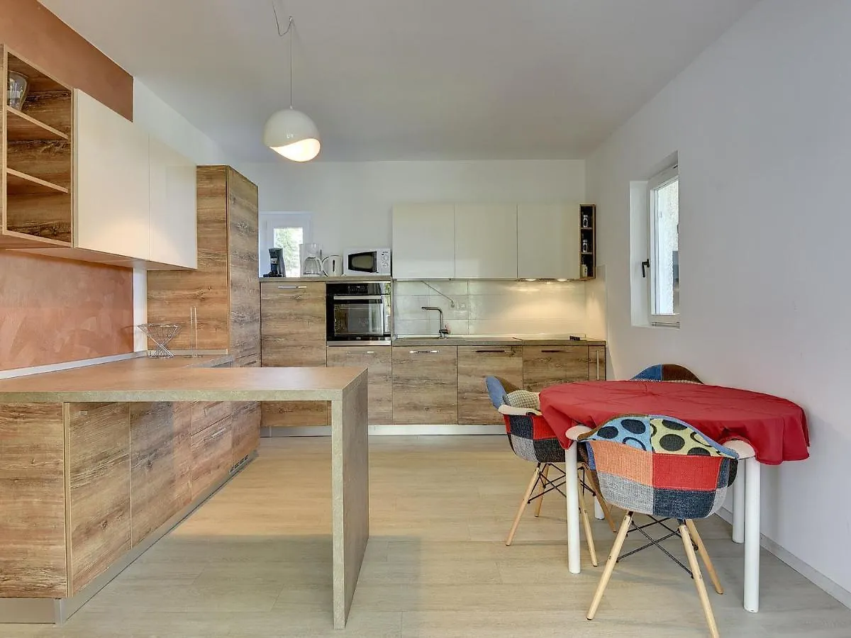 Quaint Holiday Home In Li Njan With Pool Liznjan Croatia