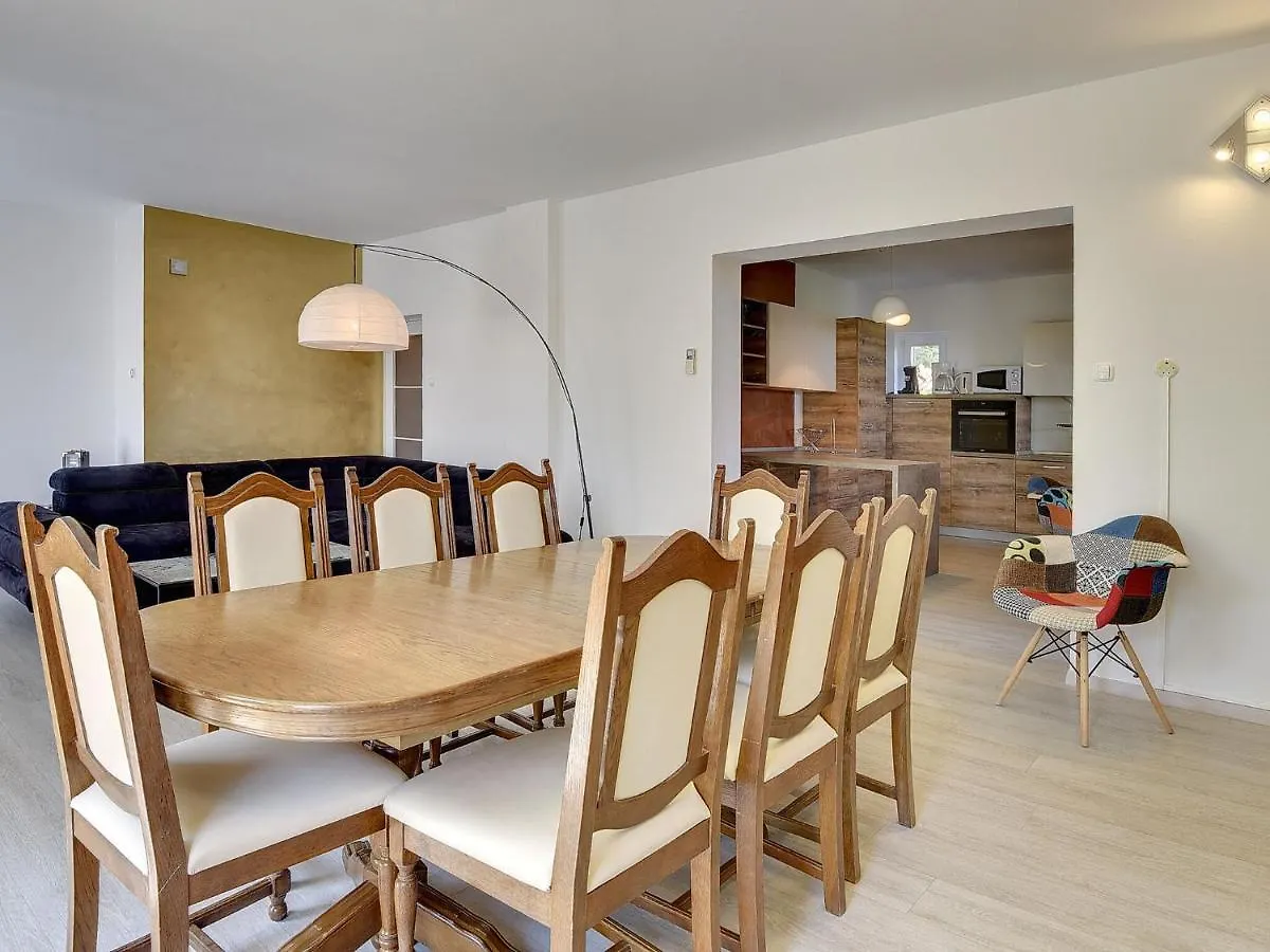 Quaint Holiday Home In Li Njan With Pool Liznjan
